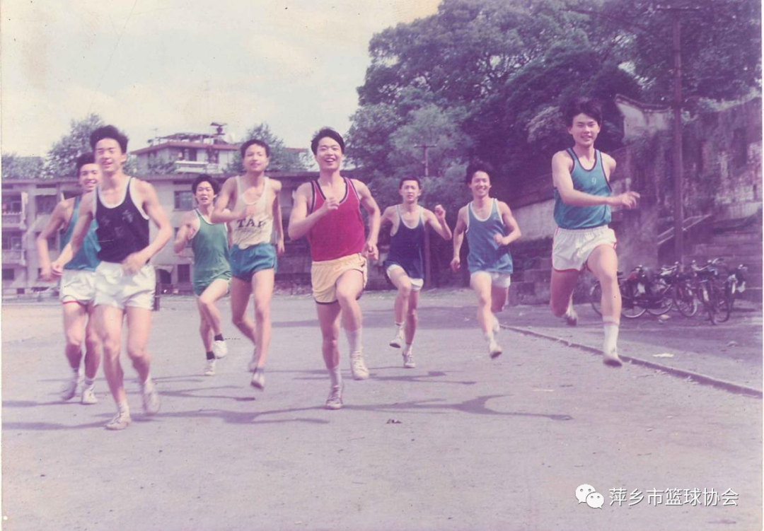 八一篮球队名单_篮球八一队历史排名_八一篮球队排名历史第一