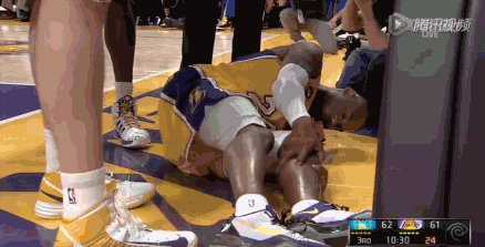 篮球控5期：NBA历史上，哪些画面能被奉为经典？