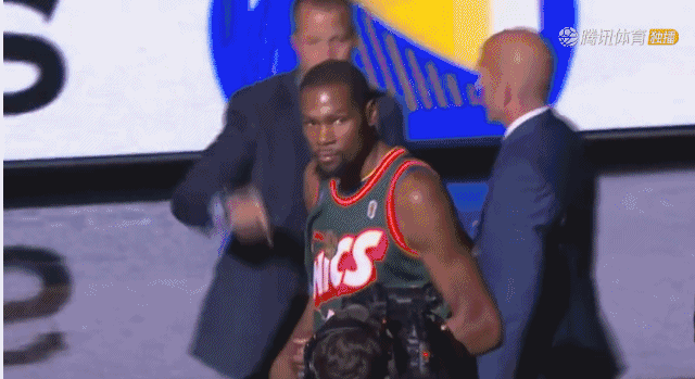 篮球控5期：NBA历史上，哪些画面能被奉为经典？