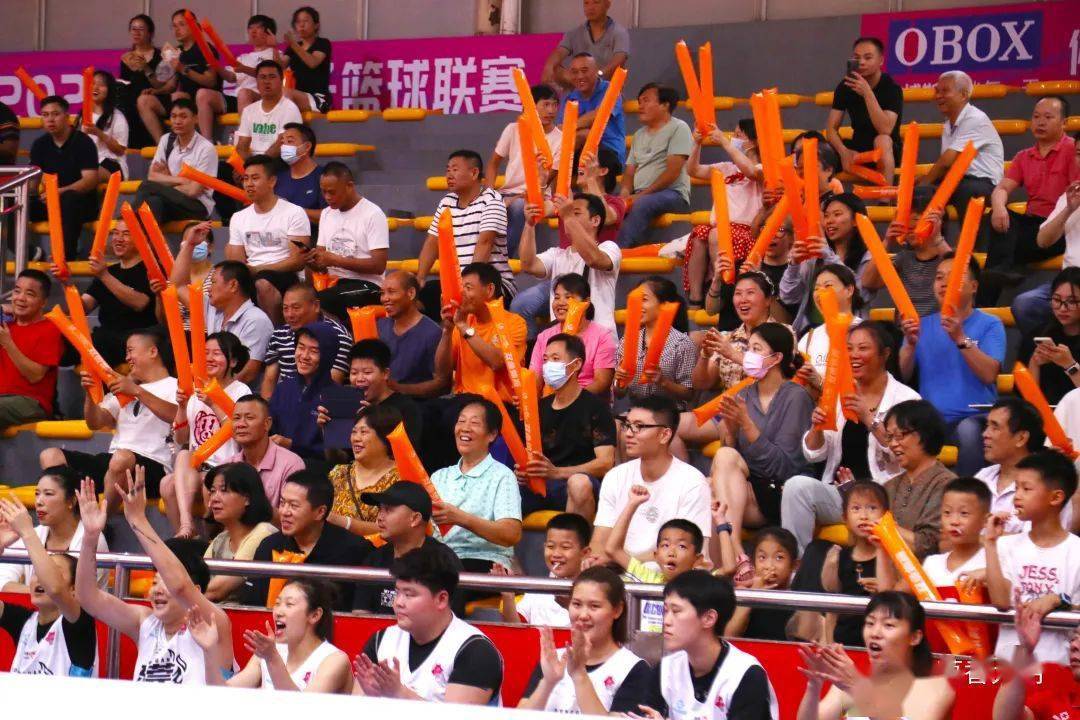 东莞篮球冠名_广东东莞篮球队拿了几次冠军_广东东莞篮球联赛冠军