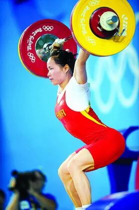 奥运举重石智勇视频_早期的奥运举重冠军石智勇_中国举重奥运冠军石智勇