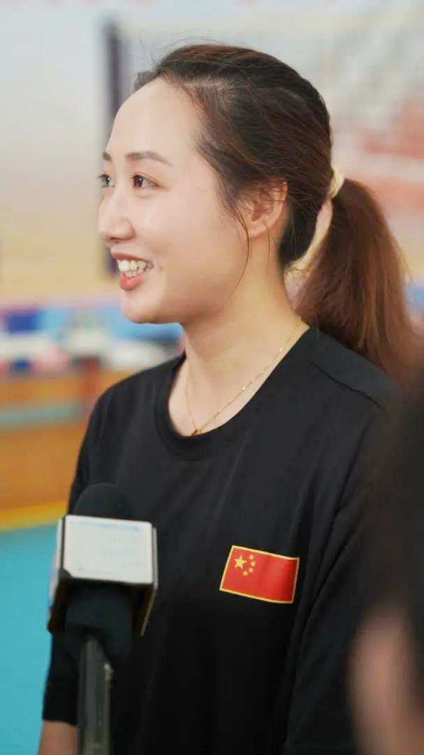 早期的奥运举重冠军石智勇_奥运举重石智勇视频_中国举重奥运冠军石智勇