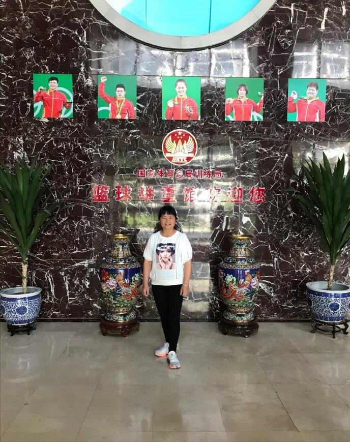 早期的奥运举重冠军石智勇_奥运举重石智勇视频_中国举重奥运冠军石智勇