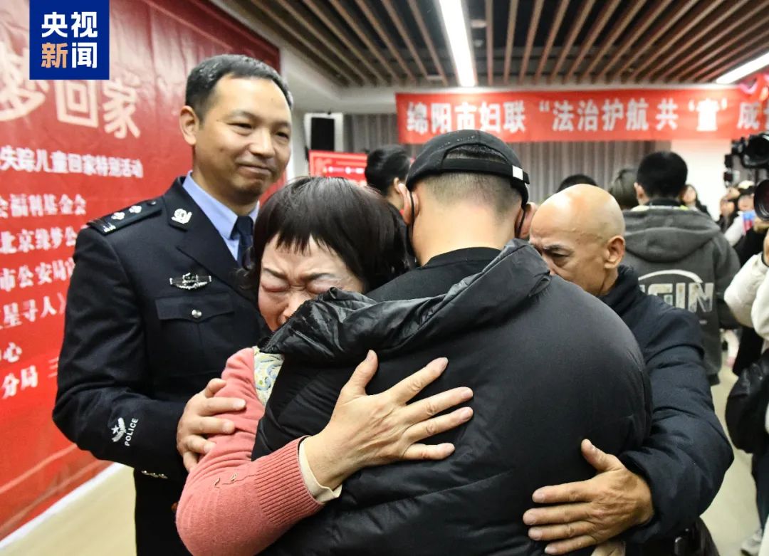 日常家庭照怎么拍_家庭照怎么拍有创意_日常照拍家庭照好吗