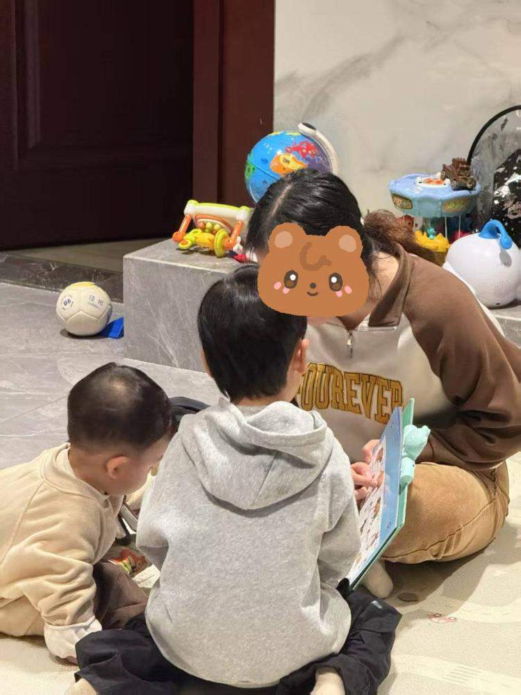 00后大学毕业转型当月嫂：不在意世俗眼光 凭技能月入过万
