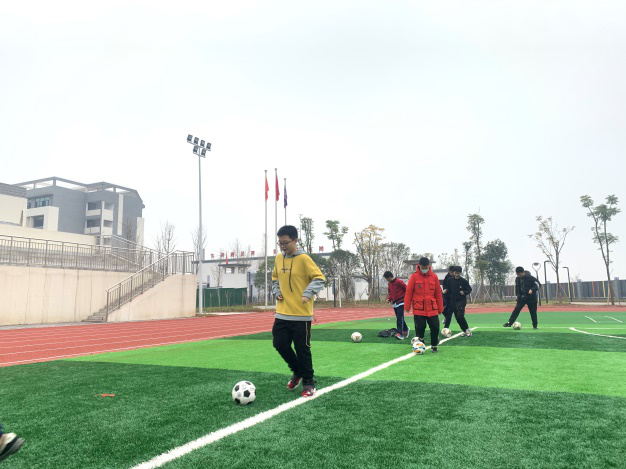 湖南师大足球单招自主招生_湖南师范大学男子足球队_湖南师范大学足球冠军