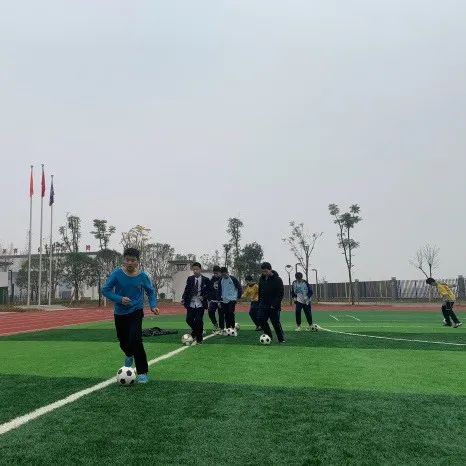 湖南师大足球单招自主招生_湖南师范大学足球冠军_湖南师范大学男子足球队