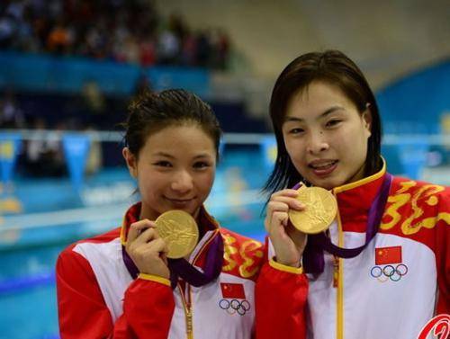 东京奥运会举重冠军女生_东京奥运会的举重冠军女子_东京奥运举重冠军女子2021