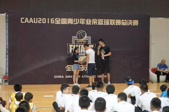 篮球冠军踢馆视频_篮球赛冠军_篮球冠军踢馆