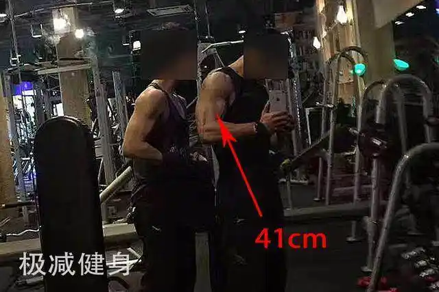 小臂健身_臂部健身视频教程_健身小臂动作