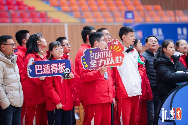 2024-25 Jr. NBA校园篮球联赛@四川 女子组宜宾一中夺冠，树德中学黑马之姿晋级，决赛对阵绵阳中学！