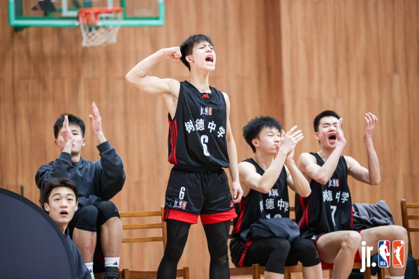 2024-25 Jr. NBA校园篮球联赛@四川 女子组宜宾一中夺冠，树德中学黑马之姿晋级，决赛对阵绵阳中学！