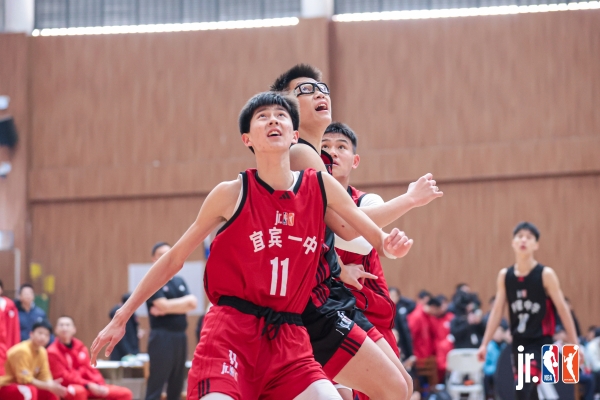 2024-25 Jr. NBA校园篮球联赛@四川 女子组宜宾一中夺冠，树德中学黑马之姿晋级，决赛对阵绵阳中学！