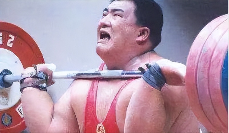 举重冠军有2个石智勇_举重冠军有哪些_40岁有当举重冠军
