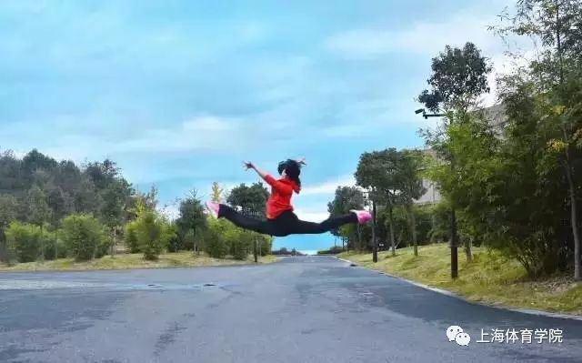 大学体操视频_大学生体操运动视频锻炼_大学生体操惊艳