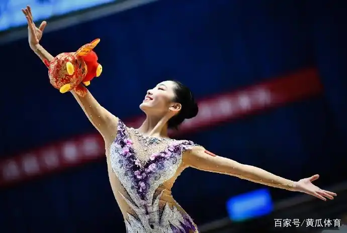 艺术体操中的美女如云：刘佳慧颜值不输张豆豆